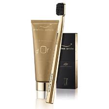 D’Or toothgel & toothbrush - Goldenes Zahngel & Ultra Soft Zahnbürste